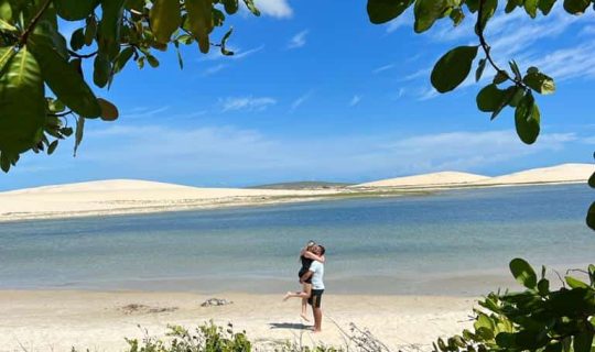 Casal no Paraíso em Jeri